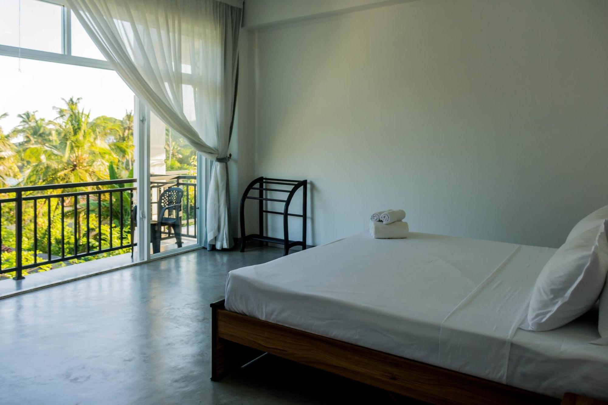 Zodiak Hotel Tangalle Buitenkant foto