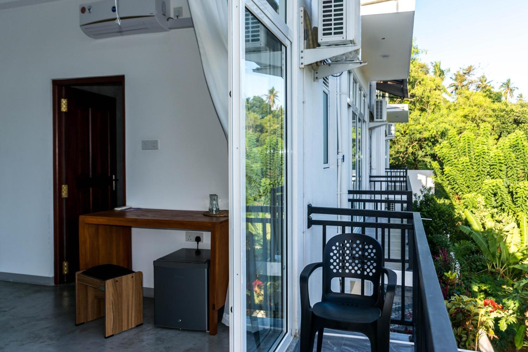 Zodiak Hotel Tangalle Buitenkant foto